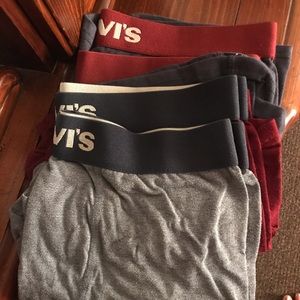 8 pairs of Levi’s